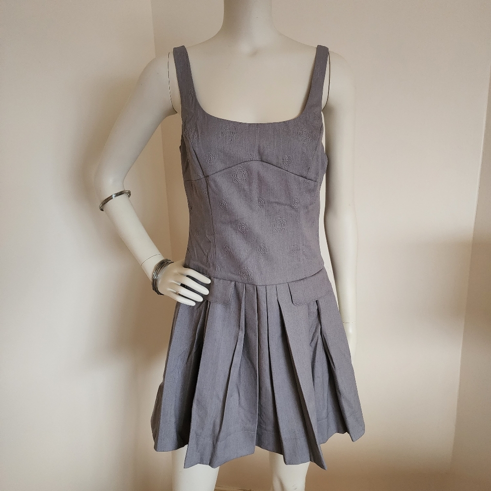 Brand New With Tags En Saison Gray Sleeveless Pleated Mini Dress